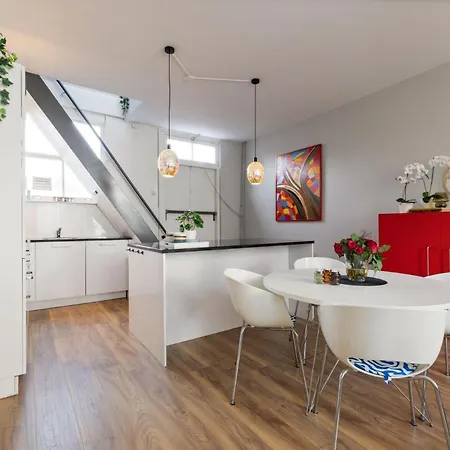 Elegant In The Heart Of Apartmán Gouda