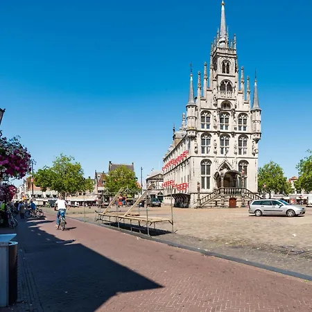 Elegant In The Heart Of Apartmán Gouda