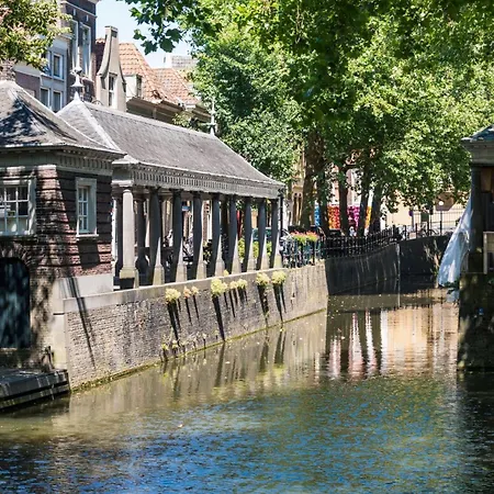 Elegant In The Heart Of