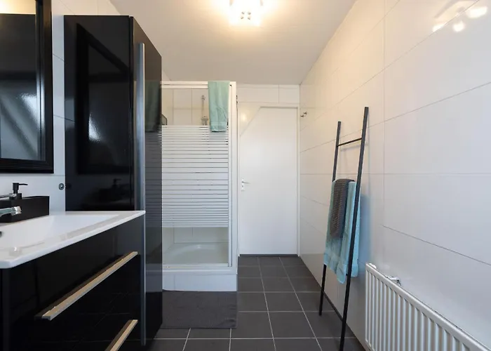 Elegant In The Heart Of *