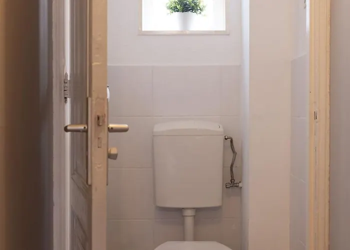 Elegant In The Heart Of * 고우타